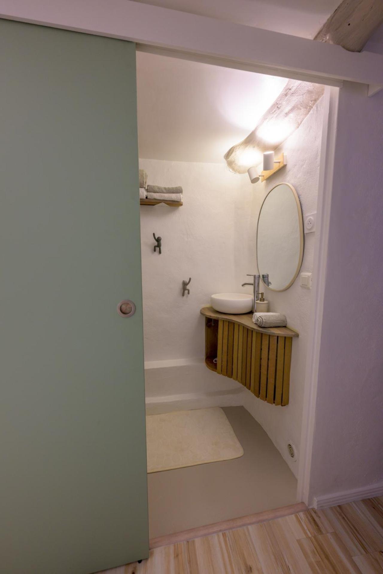 Cosy Flat In The Heart Of Valbonne Village Exterior foto